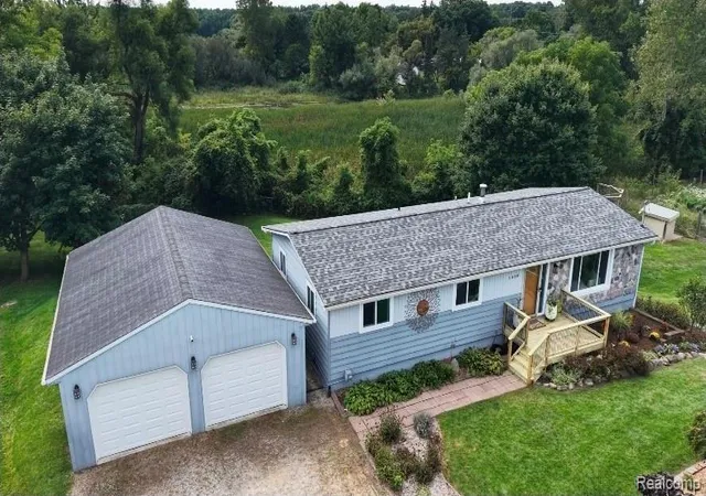 Photo 1 of Single family home for sale at 103 W Sherman St, Holly, MI 48442 | MLS# 20261072593 | Listing updated on 2026-09-14