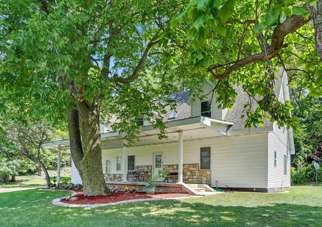 Photo 3 of Single family home for sale at 29102 Us 12, Sturgis, MI 49091 | MLS# 68026047818 | Listing updated on 2026-09-22