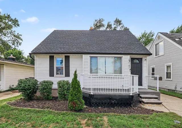 Photo 2 of Single family home for sale at 23147 Melville Ave, Hazel Park, MI 48030 | MLS# 81026047823 | Listing updated on 2026-09-11