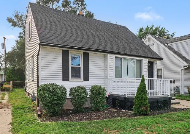 Photo 3 of Single family home for sale at 23147 Melville Ave, Hazel Park, MI 48030 | MLS# 81026047823 | Listing updated on 2026-09-11