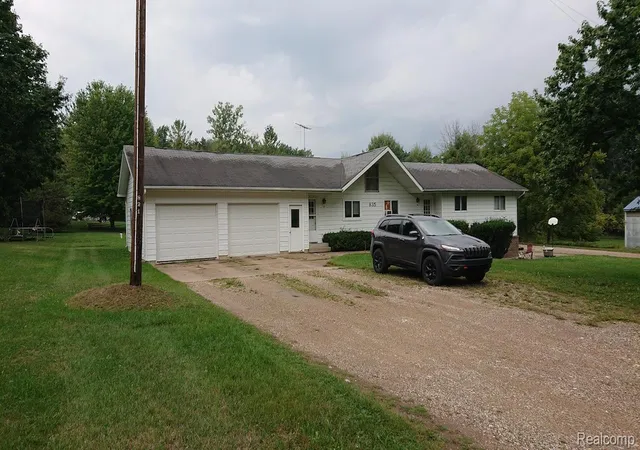 Photo 3 of Multi family home for sale at 835 N Littlefield Rd, Weidman, MI 48893 | MLS# 20261072606 | Listing updated on 2026-09-18