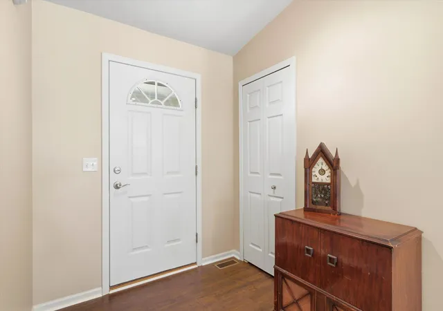 Photo 4 of Single family home for sale at 7057 Maplelawn Dr, Ypsilanti, MI 48197 | MLS# 81026047831 | Listing updated on 2026-09-11