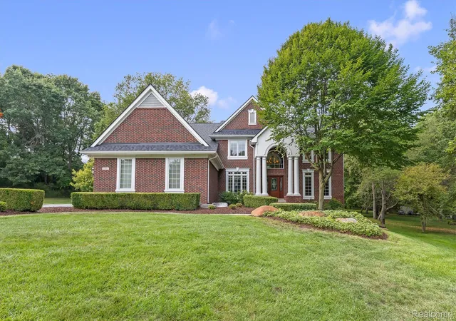 Photo 1 of Single family home for sale at 1741 High Meadows Blvd, Oakland, MI 48363 | MLS# 20261072624 | Listing updated on 2026-09-12