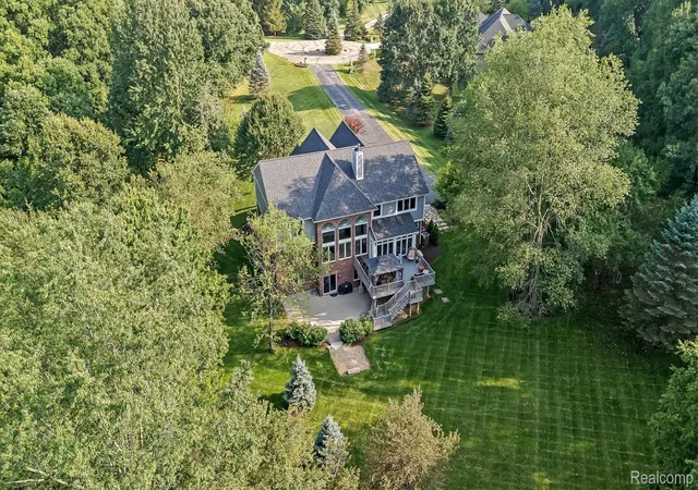 Photo 3 of Single family home for sale at 1741 High Meadows Blvd, Oakland, MI 48363 | MLS# 20261072624 | Listing updated on 2026-09-12