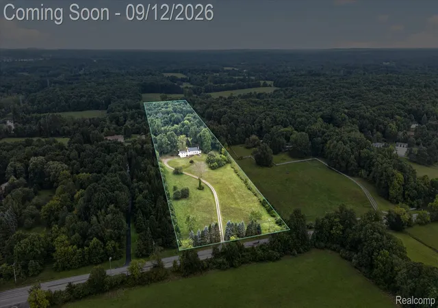 Photo 2 of Single family home for sale at 1205 W Oakwood Rd, Oxford, MI 48371 | MLS# 20261072623 | Listing updated on 2026-09-12