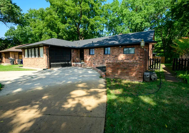 Photo 2 of Single family home for sale at 23040 Pembroke Ave, Detroit, MI 48219 | MLS# 81026047834 | Listing updated on 2026-09-17