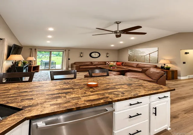 Photo 3 of Single family home for sale at 3519 Hannaman Rd, Columbiaville, MI 48421 | MLS# 20261072636 | Listing updated on 2026-10-18
