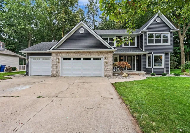 Photo 1 of Single family home for sale at 12529 Whisper Ridge Dr, Freeland, MI 48623 | MLS# 61050221235 | Listing updated on 2026-09-15