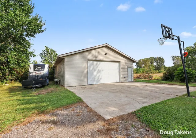 Photo 3 of Single family home for sale at 2584 116th Avenue, Allegan, MI 49010 | MLS# 65026047840 | Listing updated on 2026-09-15