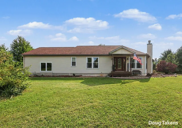 Photo 4 of Single family home for sale at 2584 116th Avenue, Allegan, MI 49010 | MLS# 65026047840 | Listing updated on 2026-09-15