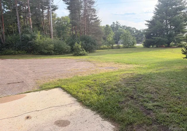 Photo 3 of Single family home for sale at 1452 W Isabella Rd, Midland, MI 48640 | MLS# 20261072648 | Listing updated on 2026-09-11