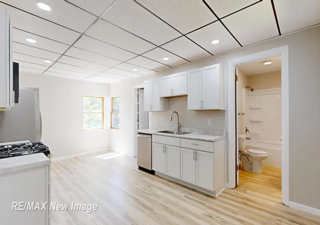 Photo 4 of Single family home for sale at 202 Ingraham St, Bay City, MI 48708 | MLS# 61050221239 | Listing updated on 2026-09-18