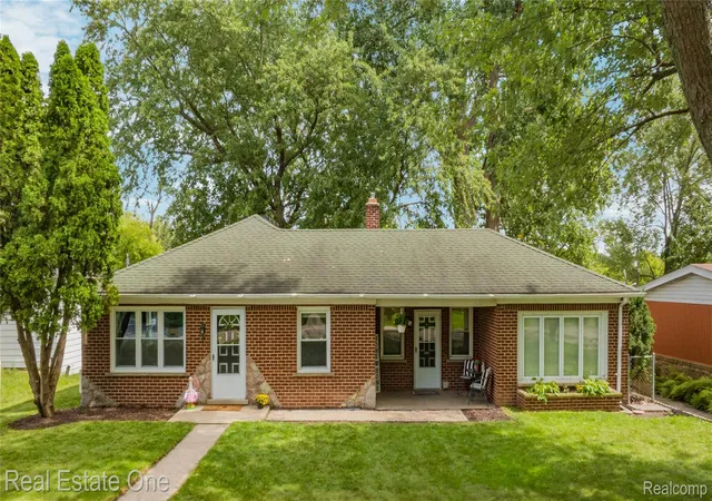 Photo 1 of Sale Pending at 15550 Foch St, Livonia, MI 48154 | MLS# 20261072656 | Listing updated on 2026-09-14