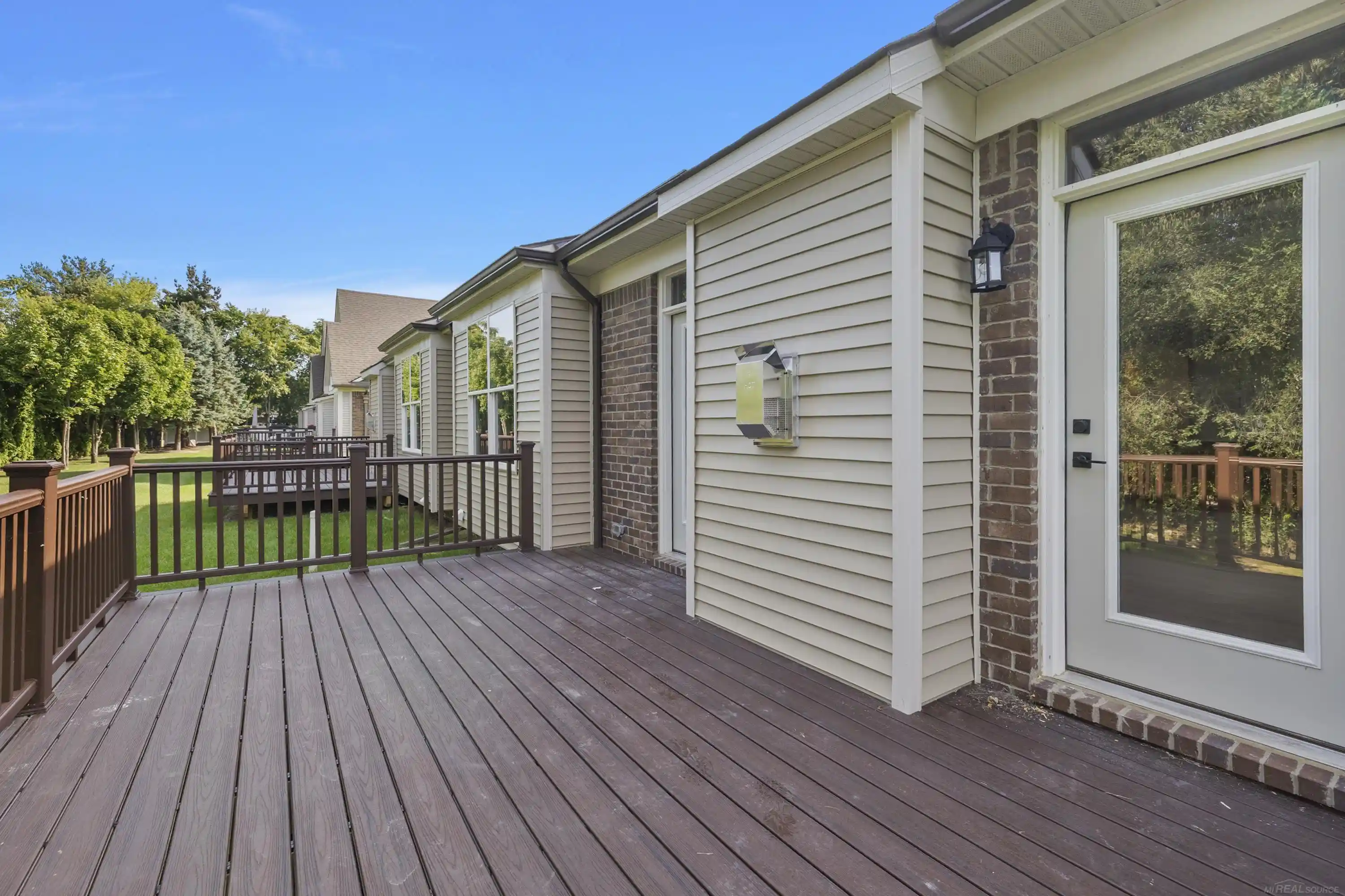 Listing Photo 41 - Condo for sale in 40679 Azalea Dr located at 40679 Azalea Dr, Clinton Township, MI 48036 - Unit 40679 Azalea Dr