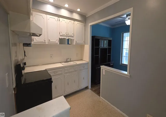 Photo 2 of Condo for sale at 29632 Hoover Rd, Warren, MI 48093 | MLS# 58050221241 | Listing updated on 2026-09-10