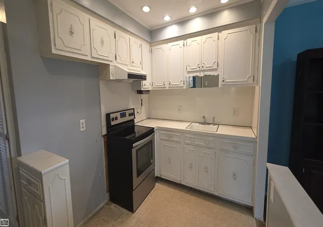 Photo 3 of Condo for sale at 29632 Hoover Rd, Warren, MI 48093 | MLS# 58050221241 | Listing updated on 2026-09-10