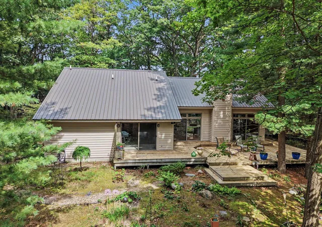 Photo 3 of Single family home for sale at 1439 W Sternberg Rd, Norton Shores, MI 49441 | MLS# 71026047850 | Listing updated on 2026-09-09