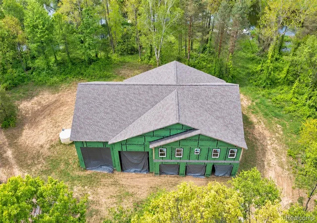 Photo 1 of Sale Pending at 1601 W Rose Ctr Rd, Holly, MI 48442 | MLS# 20261072670 | Listing updated on 2026-09-16