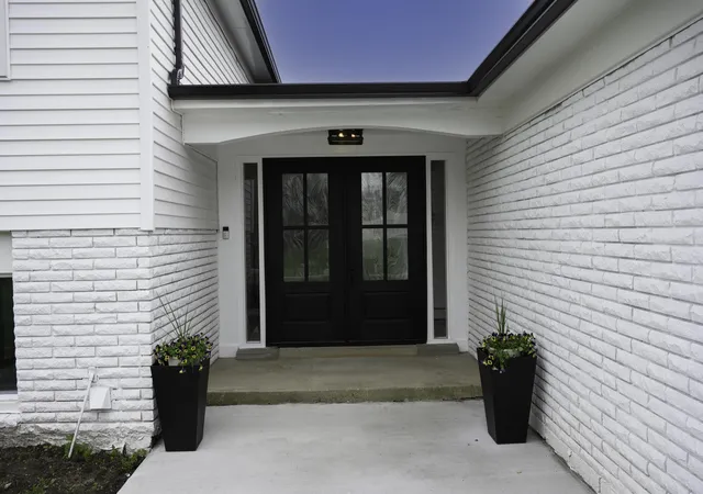 Photo 2 of Single family home for sale at 22589 Bell Brk St, Southfield, MI 48034 | MLS# 81026047858 | Listing updated on 2026-09-10