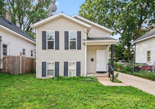 Photo 1 of Sale Pending at 310 Fox St Sw, Grand Rapids, MI 49507 | MLS# 65026047862 | Listing updated on 2026-09-18