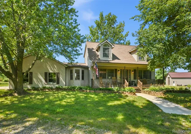 Photo 1 of Single family home for sale at 6214 Lazy K Ln, Pinckney, MI 48169 | MLS# 20261072692 | Listing updated on 2026-09-11
