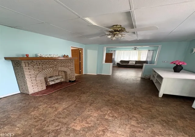 Photo 3 of Single family home for sale at 201 State St, Bay City, MI 48706 | MLS# 58050221253 | Listing updated on 2026-09-15