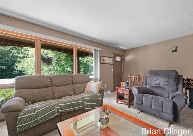 Photo 4 of Single family home for sale at 4161 Springfield Ct, Hudsonville, MI 49426 | MLS# 65026047879 | Listing updated on 2026-09-14