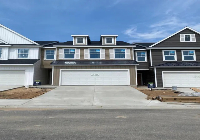 Photo 1 of Condo for sale at 2879 E Highgate St Se #80, Grand Rapids, MI 49512 | MLS# 65026047875 | Listing updated on 2026-09-09