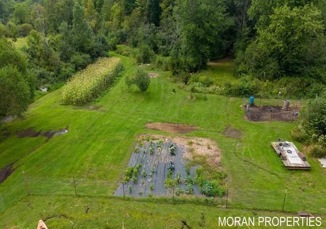 Photo 2 of Single family home for sale at 3163 Pillon Rd, Muskegon, MI 49445 | MLS# 65026047878 | Listing updated on 2026-09-18