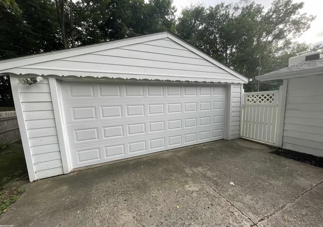 Photo 4 of Single family home for sale at 4720 Marcella Dr, Shelby Township, MI 48317 | MLS# 58050221257 | Listing updated on 2026-09-09