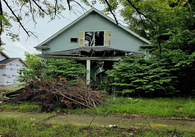 Multi family home for sale at 1614 N Oakley St, Saginaw, MI 48602 | MLS# 61050221255