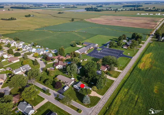 Photo 46 of Single family home for sale at 402 East Blvd, Blissfield, MI 49228 | MLS# 57050221260 | Listing updated on 2026-10-16