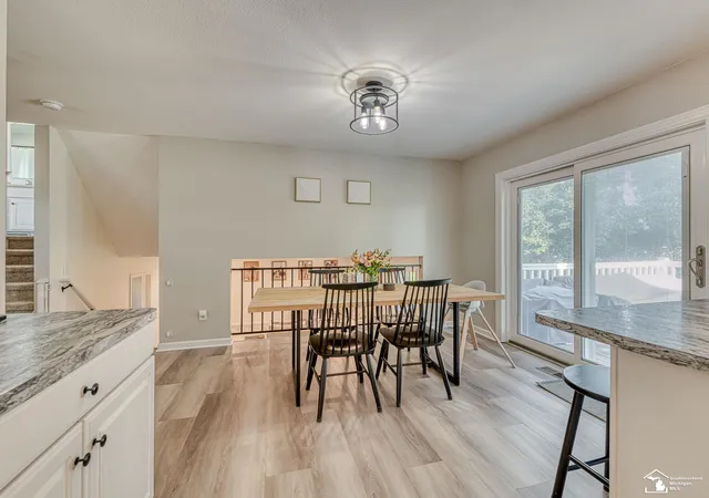Photo 4 of Single family home for sale at 402 East Blvd, Blissfield, MI 49228 | MLS# 57050221260 | Listing updated on 2026-09-28