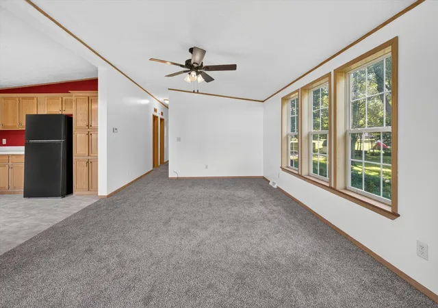 Photo 4 of Single family home for sale at 105 S Stone Ave, Battle Creek, MI 49014 | MLS# 65026047888 | Listing updated on 2026-09-15