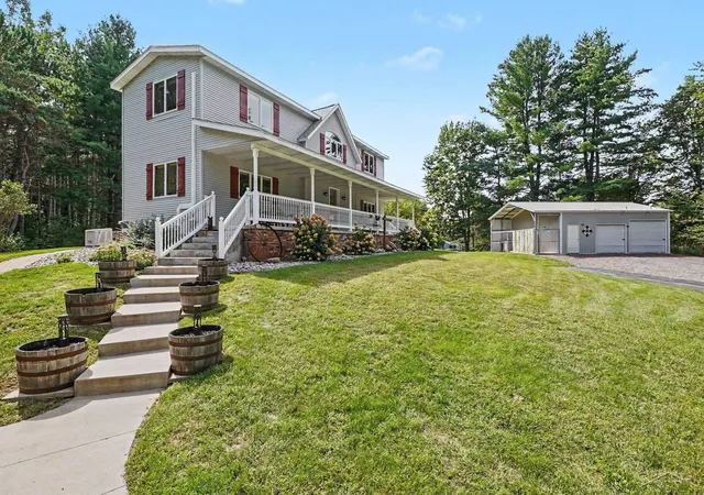 Photo 3 of Single family home for sale at 2050 E Mier Rd, Midland, MI 48642 | MLS# 61050221263 | Listing updated on 2026-09-09