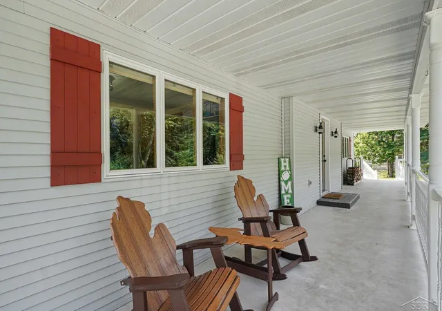 Photo 4 of Single family home for sale at 2050 E Mier Rd, Midland, MI 48642 | MLS# 61050221263 | Listing updated on 2026-09-09