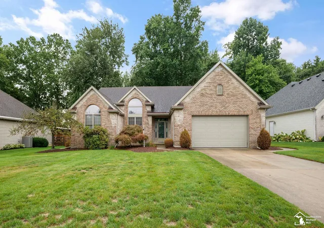 Single family home for sale at 3333 Quail Holw Dr, Lambertville, MI 48144 | MLS# 57050221265
