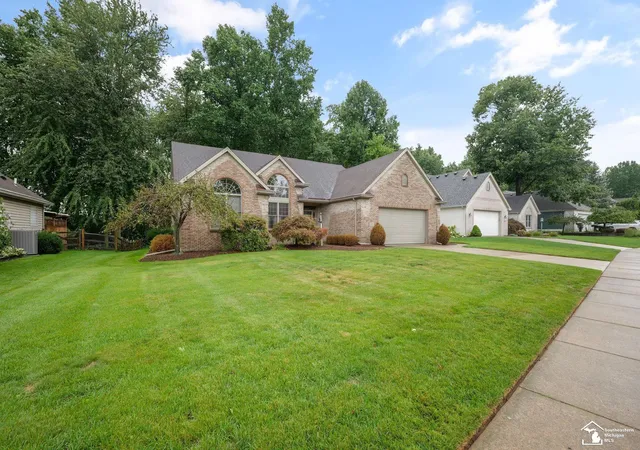 Photo 3 of Single family home for sale at 3333 Quail Holw Dr, Lambertville, MI 48144 | MLS# 57050221265 | Listing updated on 2026-09-17