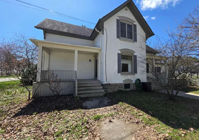 Photo 1 of Single family home for sale at 184 S Main St, Elkton, MI 48731 | MLS# 5050221266 | Listing updated on 2026-09-11