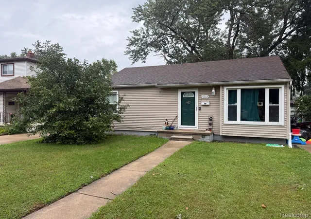 Photo 1 of Sale Pending at 4653 Academy St, Dearborn Heights, MI 48125 | MLS# 20261072719 | Listing updated on 2026-09-11
