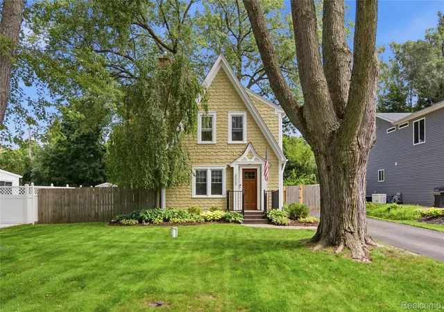 Photo 1 of Sale Pending at 6564 Eastlawn Ave, Clarkston, MI 48346 | MLS# 20261072730 | Listing updated on 2026-09-14