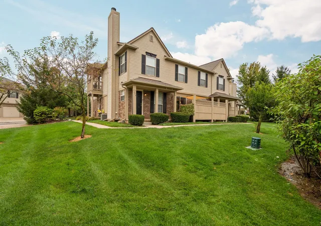 Photo 3 of Condo for sale at 174 Commons Cir, Saline, MI 48176 | MLS# 81026047897 | Listing updated on 2026-09-09