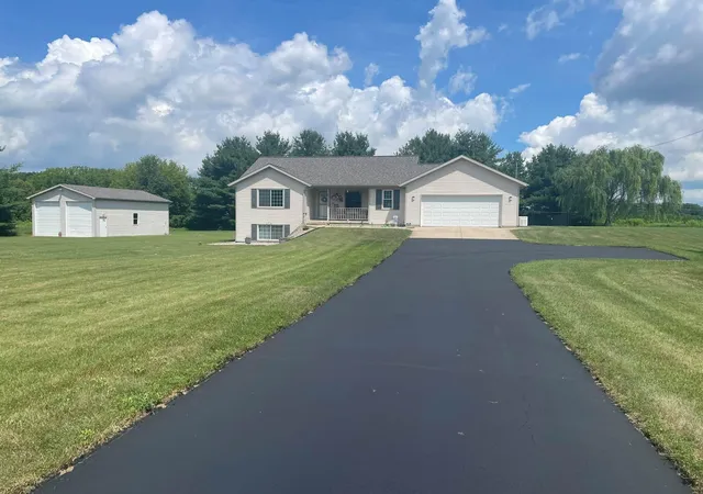 Photo 1 of Single family home for sale at 10660 Duncan Lake Ave Se, Caledonia, MI 49316 | MLS# 65026047900 | Listing updated on 2026-09-13
