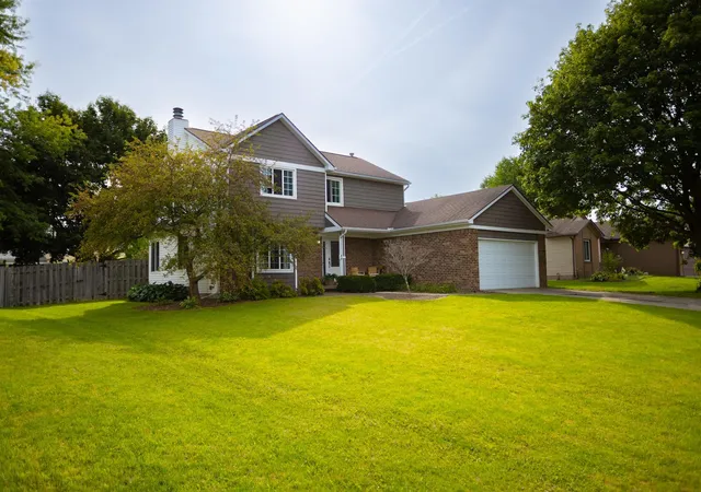 Photo 2 of Single family home for sale at 5045 Rockwood Dr, Grand Blanc, MI 48439 | MLS# 5050221270 | Listing updated on 2026-09-09