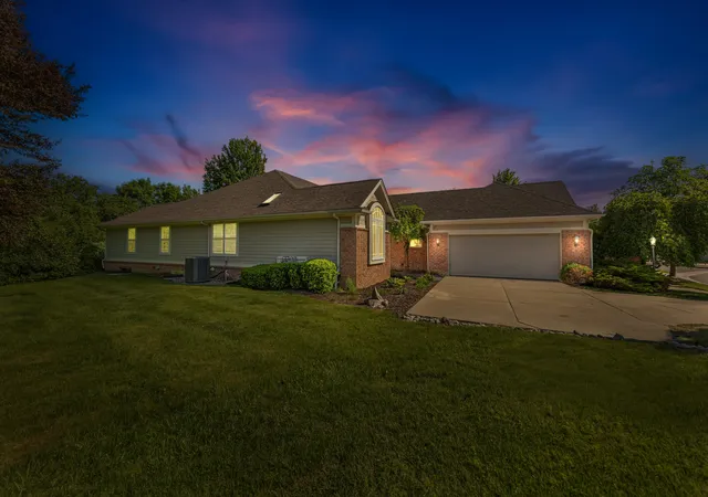 Condo for sale at 2243 Old Fls Dr, Ann Arbor, MI 48103 | MLS# 81026047903