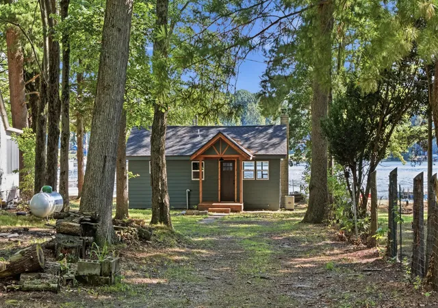 Photo 2 of Single family home for sale at 07446 52 1/2 St, Columbia Township Van Buren, MI 49056 | MLS# 65026047907 | Listing updated on 2026-09-09