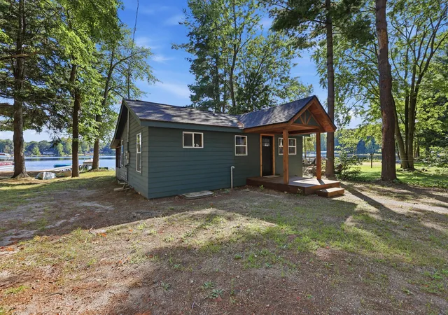 Photo 3 of Single family home for sale at 07446 52 1/2 St, Columbia Township Van Buren, MI 49056 | MLS# 65026047907 | Listing updated on 2026-09-09