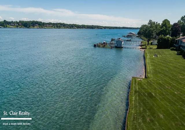 Listing Photo 5 - Condo for sale in building located at 1715 N River Rd, Saint Clair, MI 48079