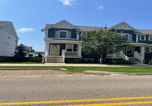 Single family home for sale at 928 S Lake St, Whitehall, MI 49461 | MLS# 58050221282