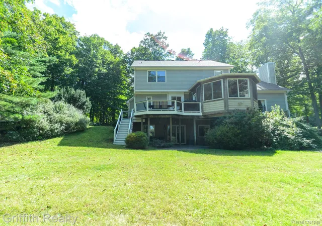 Photo 4 of Single family home for sale at 10183 Silver Lake Rd, Brighton, MI 48116 | MLS# 20261072767 | Listing updated on 2026-10-22